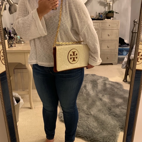 Tory Burch purse with dust bag - Picture 7 of 7